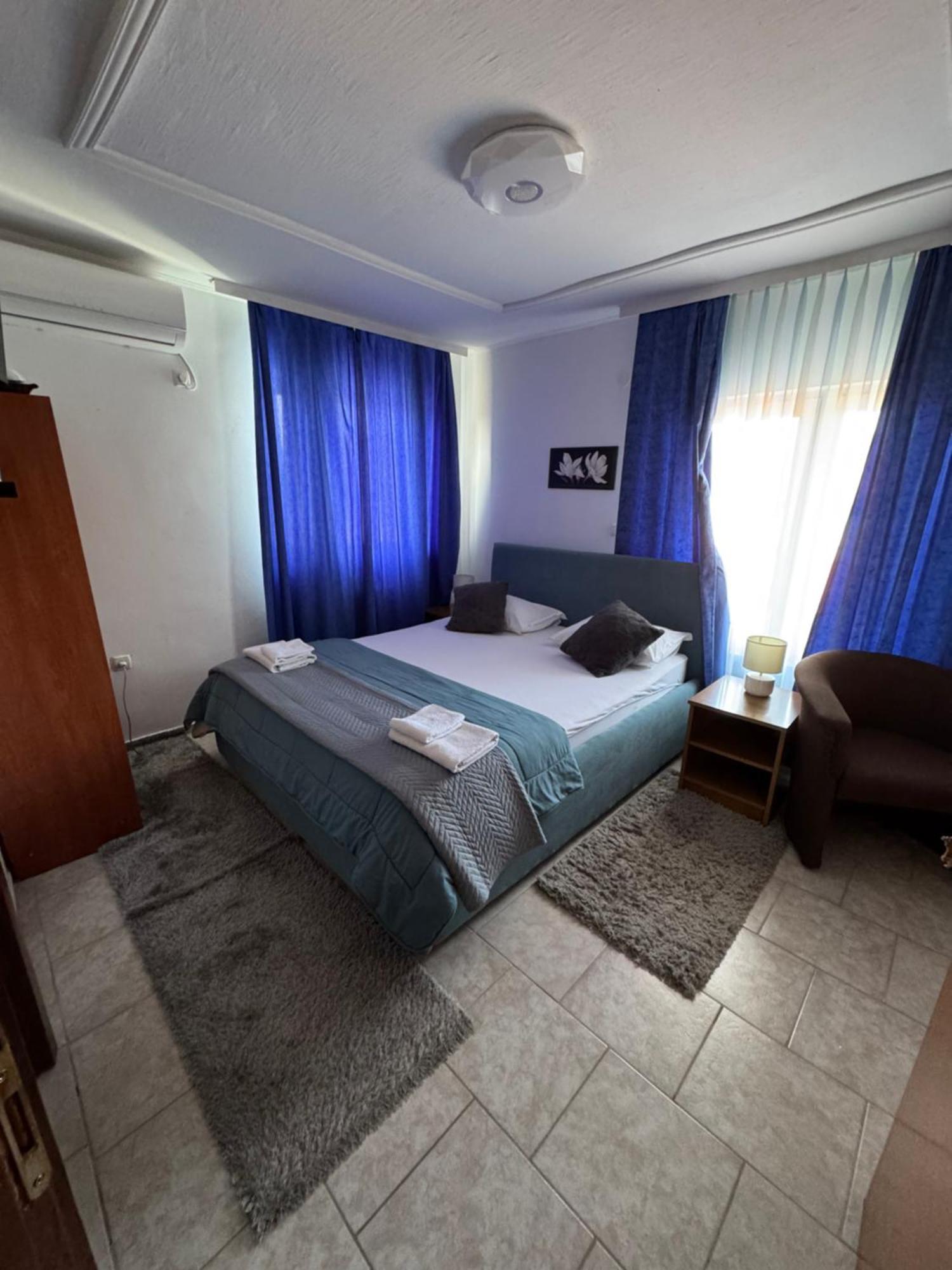 Arena Nikic Hotel Osijek Exterior photo